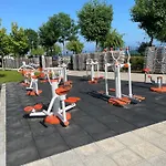 Апартамент Premier Beach-luxury Studio-first Line Свети Влас